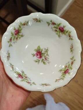 Haviland White Porcelain Small Serving Bowl with Pink Rose Garlands